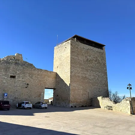 Muralla De *